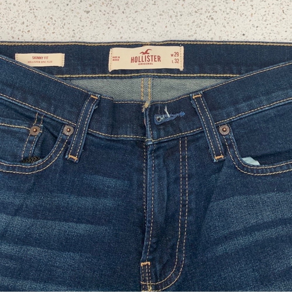 Hollister Jeans - size skinny fit **NEVER WORN